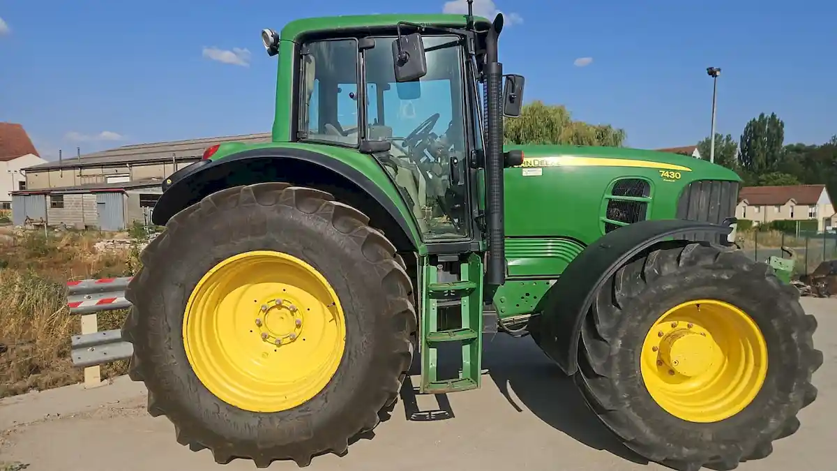 Tractor John Deere 7430
